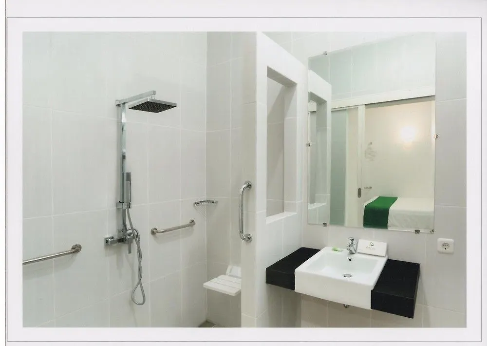 ** Guest house Ara Inn Bed And Breakfast By Ecommerceloka Kuta  Indonesia